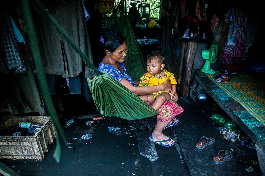 A mother and her child in rural Cambodia | Human Rights | The New ...