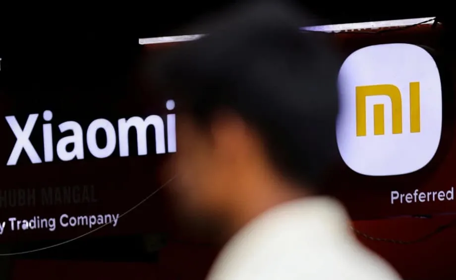 फोन से इलेक्ट्रिक कारों तक Xiaomi की दौड़ की मानवीय कीमत