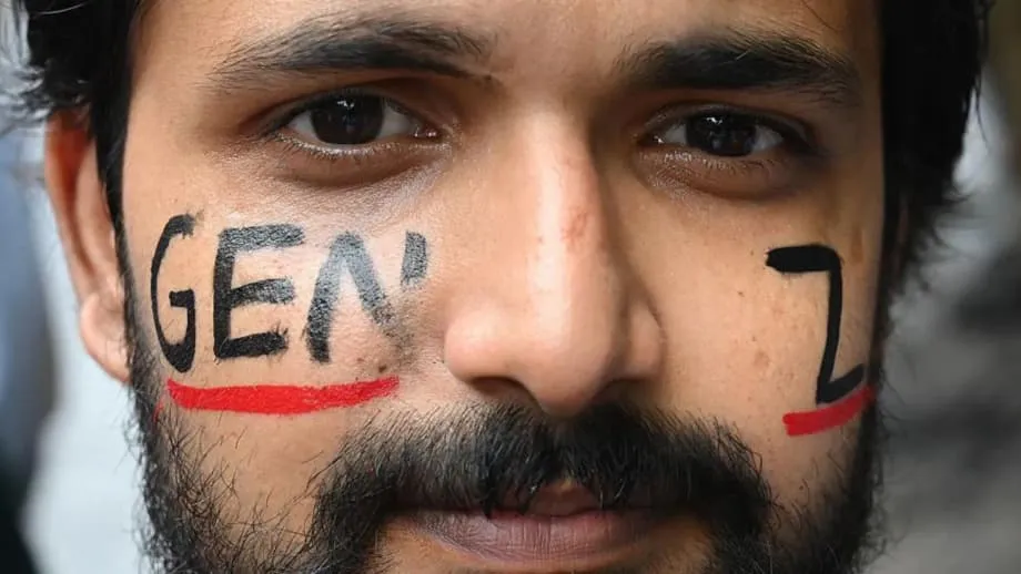 नौकरियों और परीक्षाओं को लेकर युवाओं का गुस्सा मोदी सरकार के लिए बड़ी चुनौती बनकर उभरा