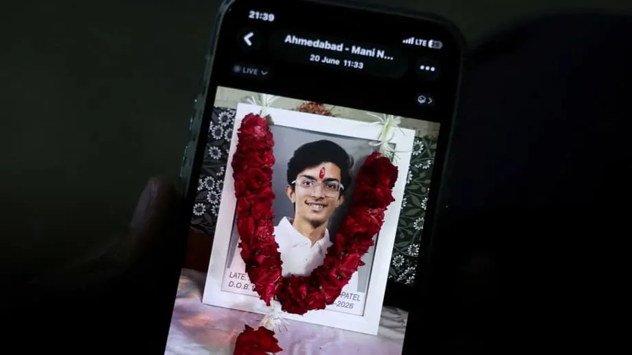 भारत में NEET परीक्षा का पेपर लीक होने से गई युवाओं की जान, देशव्यापी युवा विरोध प्रदर्शन भड़के