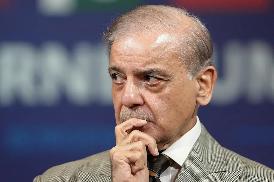 Shehbaz Sharif Deposits 1kg Gold Gift as Pakistan Sets Toshakhana Auction Rules